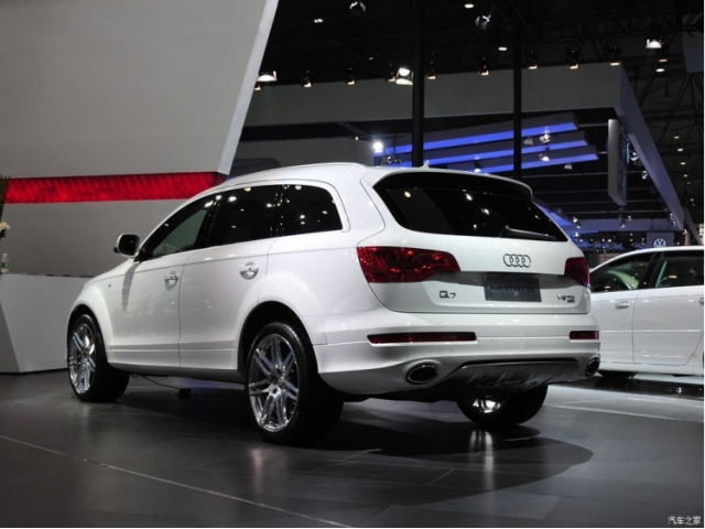 奥迪奥迪Q72012款 3.0 TDI 专享型